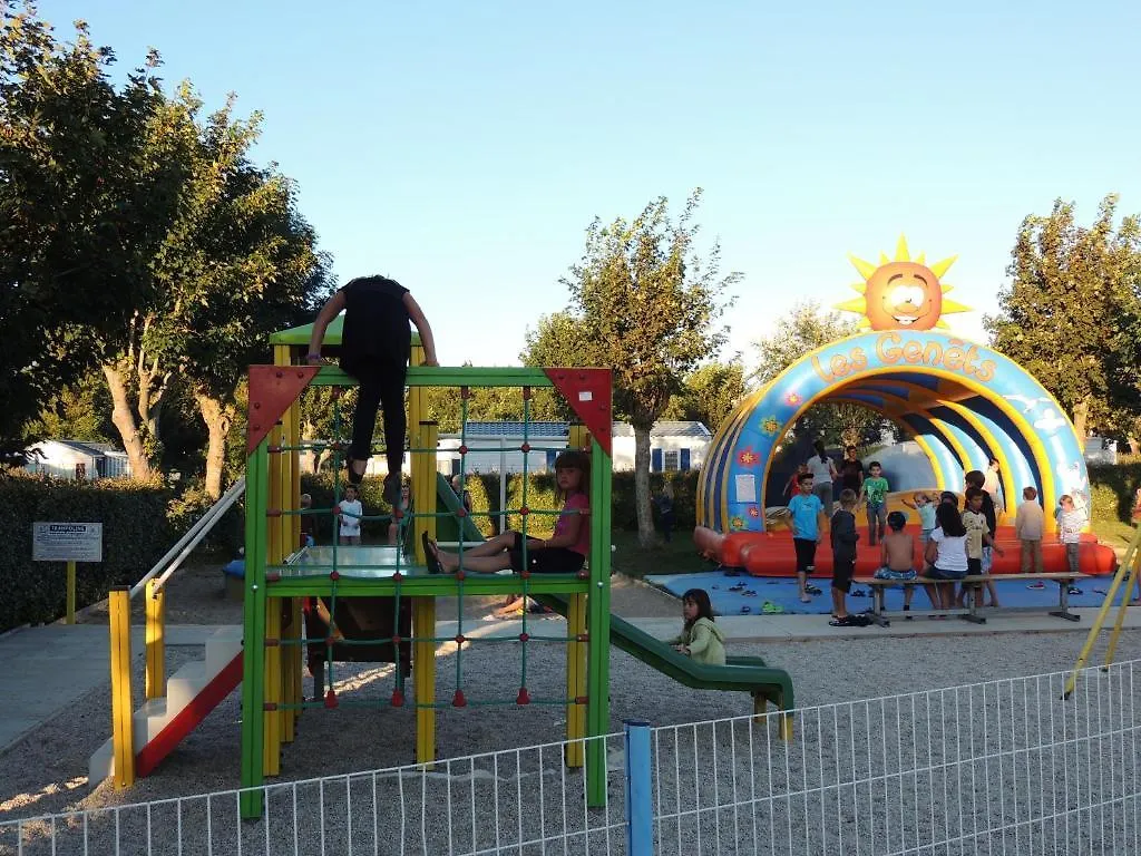 Camping Les Genets Hotel Penmarc'h 4*,  France