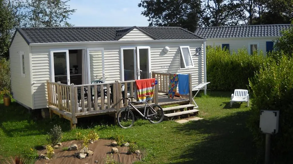 Camping Les Genets Hotel Penmarc'h Campsite